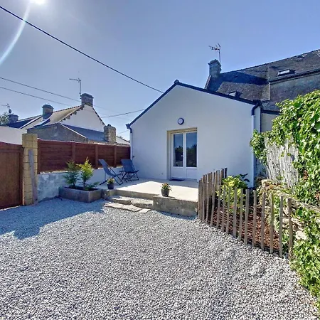 Holiday home Ker Avel Maison Bretonne